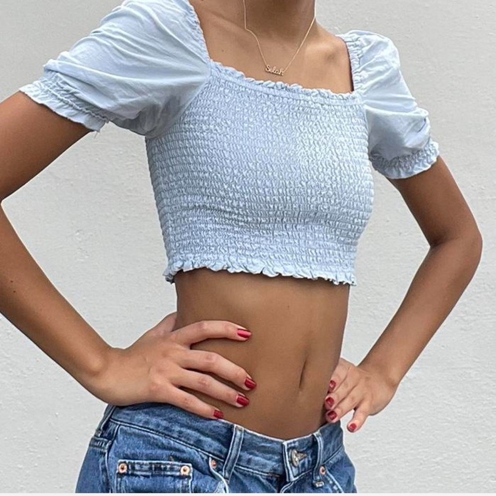 NWT Blanknyc cropped top size L. Balloon sleeve, elastic stretch bodice. Cute!